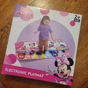 NWT Minnie Mouse Piano Keyboard